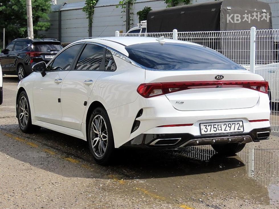 Kia K5 — miniaturë 3