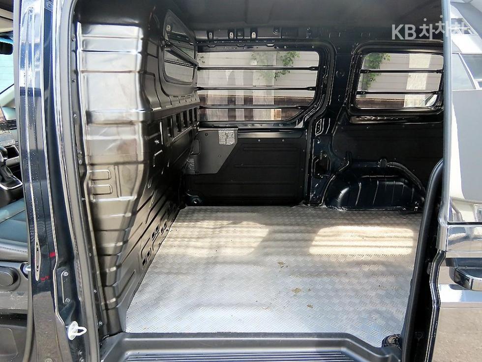 Hyundai Staria — miniaturë 6