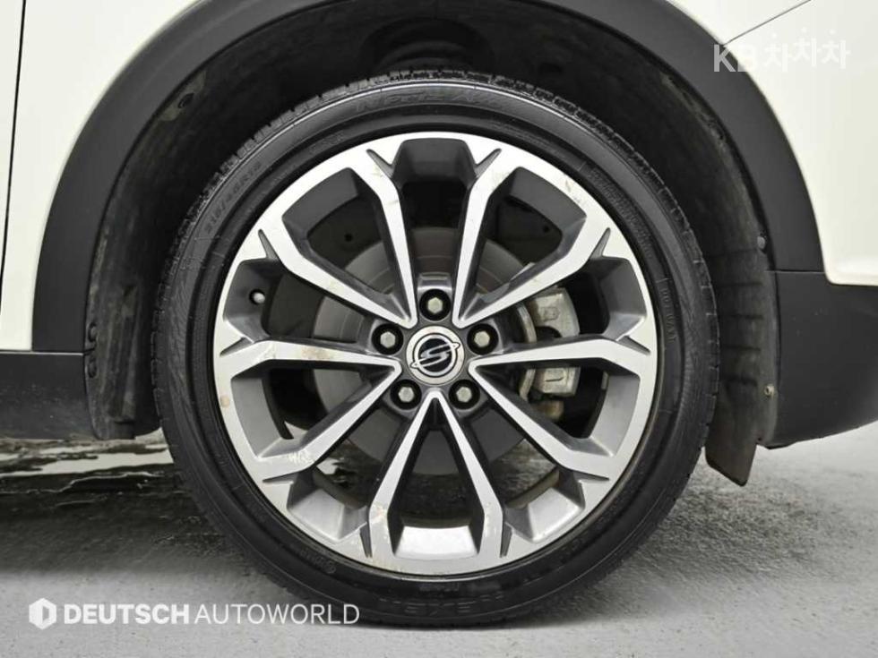 SsangYong Tivoli — miniaturë 5