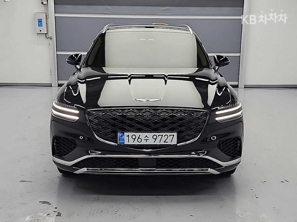 2024 Genesis GV70 photo