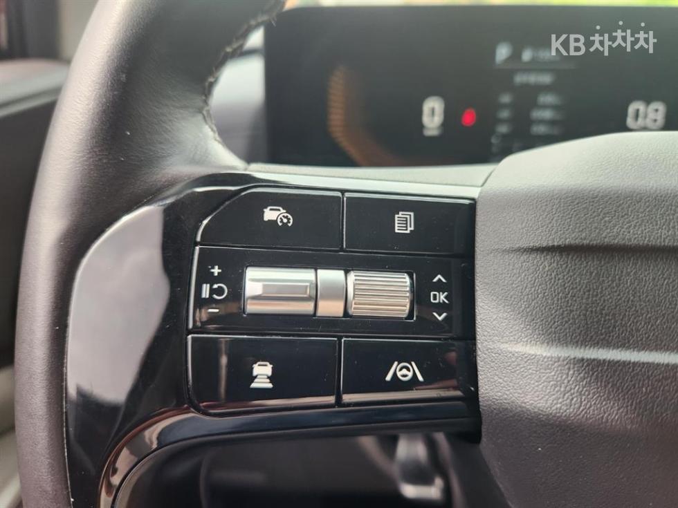 Kia Carnival — miniaturë 17