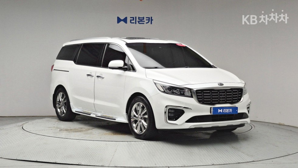 Kia Carnival — miniaturë 3