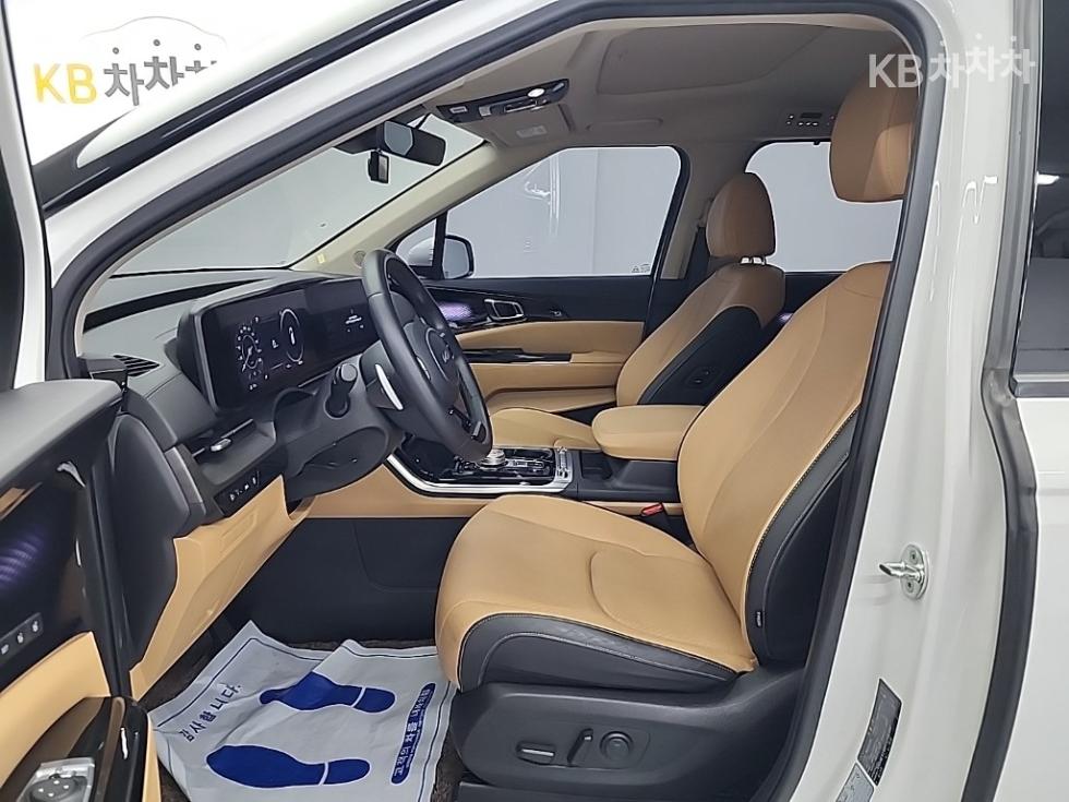 Kia Carnival — miniaturë 11