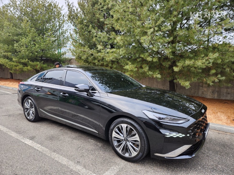 Kia K8 — miniaturë 2