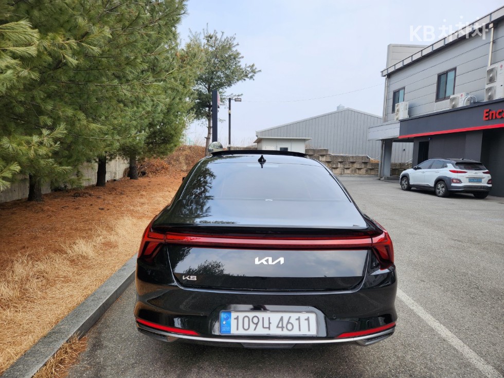 Kia K8 — miniaturë 3