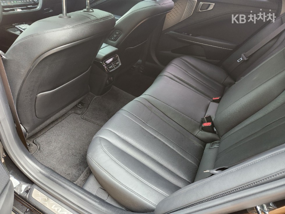Kia K8 — miniaturë 6