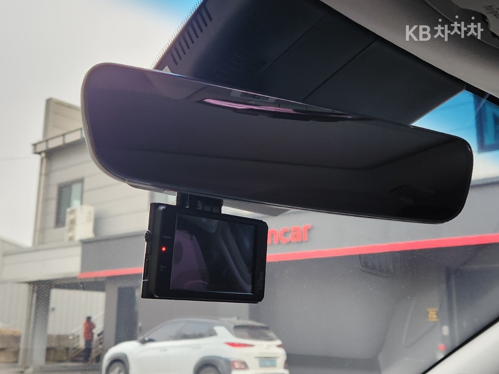 Kia K8 — miniaturë 14