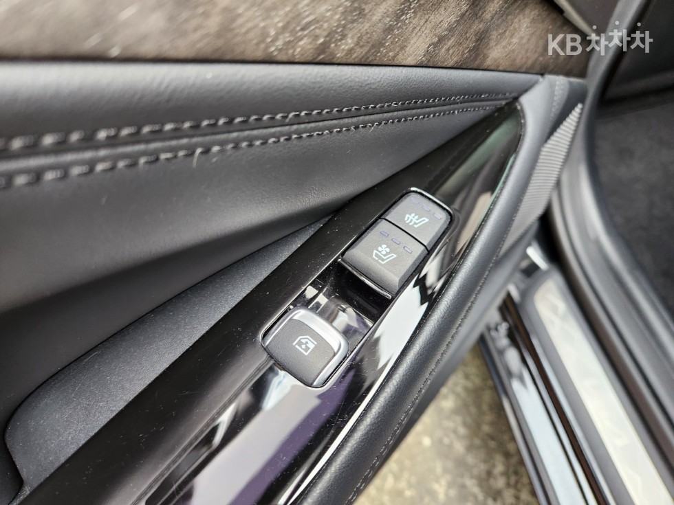 Kia K8 — miniaturë 17