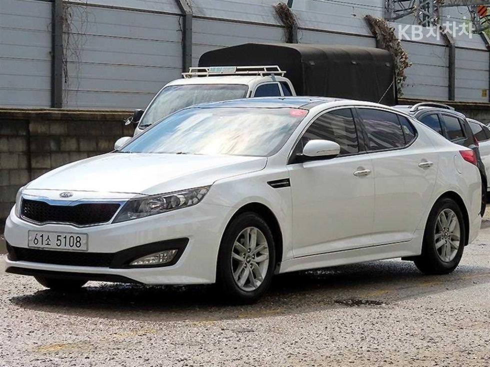 Kia K5 — miniaturë 2