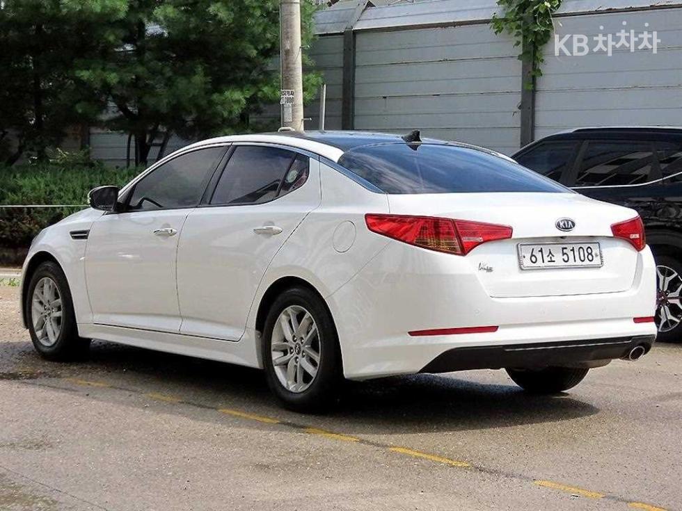 Kia K5 — miniaturë 3