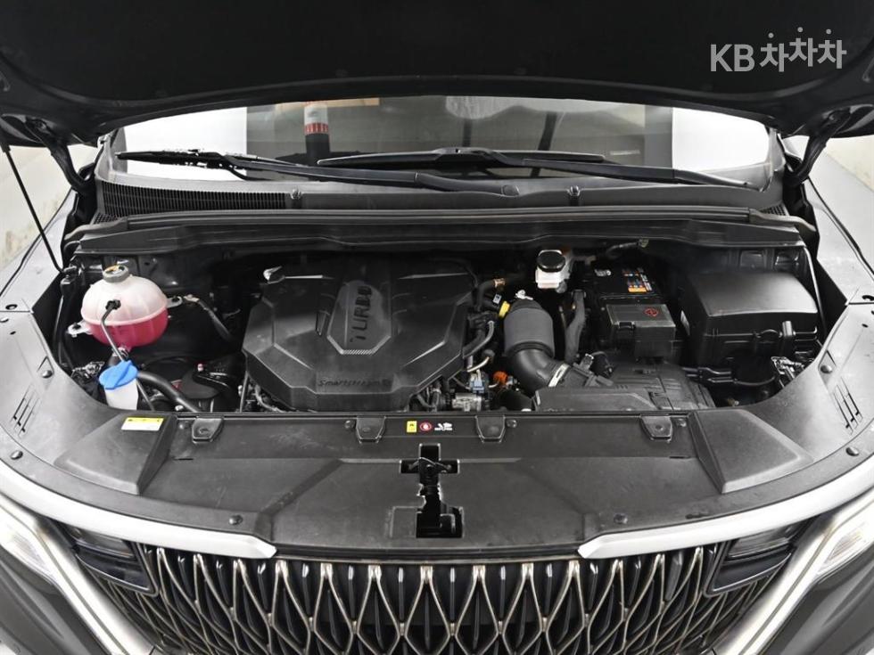 Kia Carnival — miniaturë 6