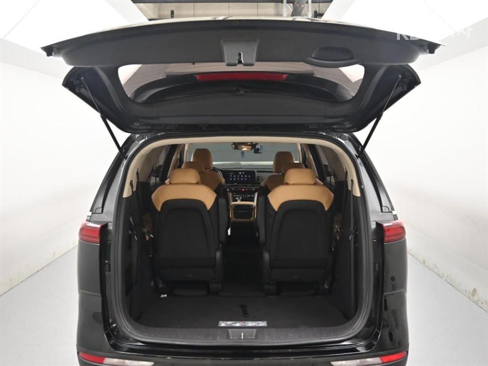 Kia Carnival — miniaturë 19