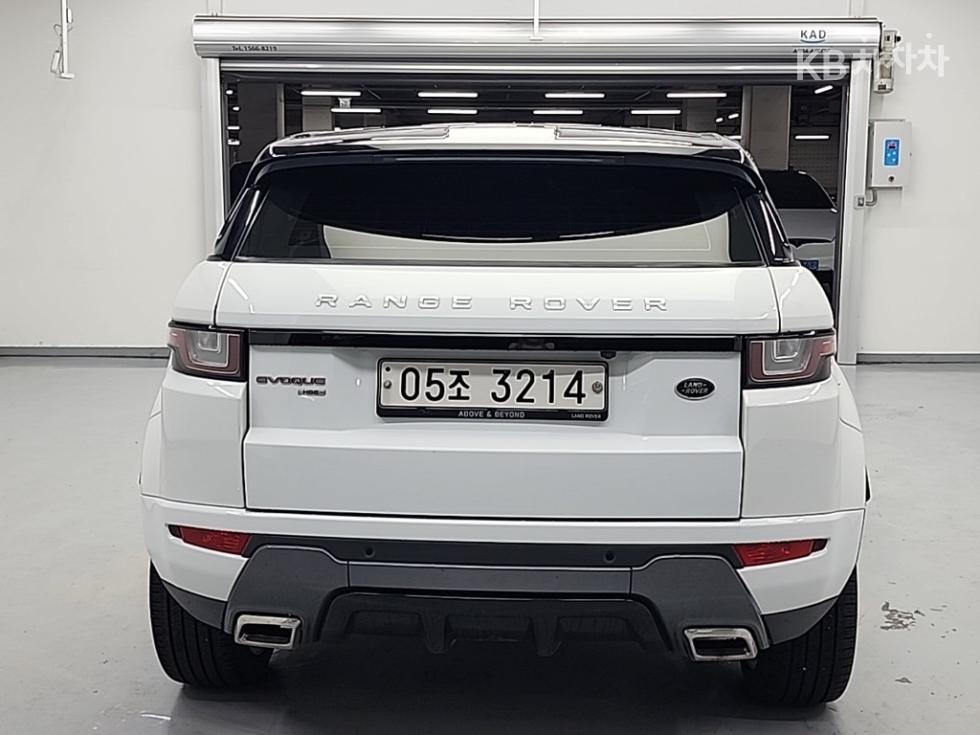 2017 Land Rover Used Car photo