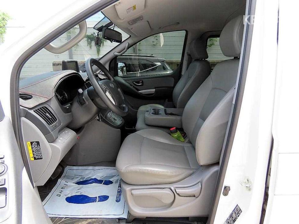Hyundai Starex — miniaturë 5