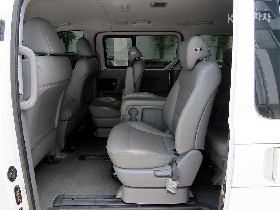 Hyundai Starex — miniaturë 6