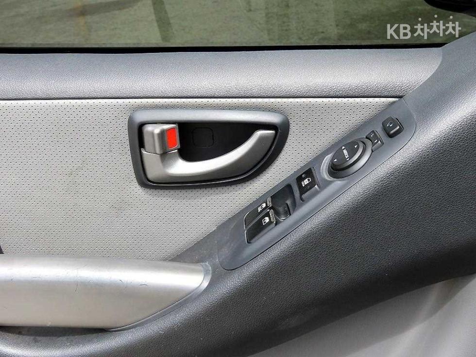 Hyundai Starex — miniaturë 11