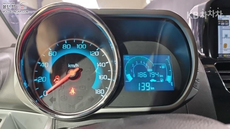 Chevrolet Spark — miniaturë 5