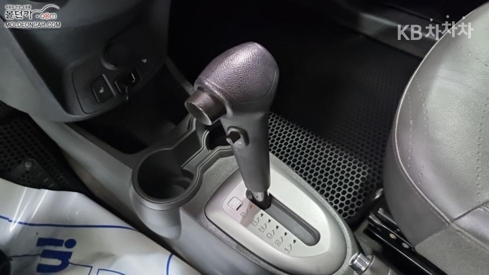 Chevrolet Spark — miniaturë 14