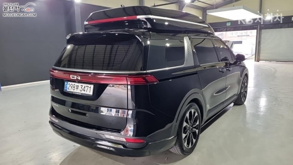 Kia Carnival — miniaturë 2