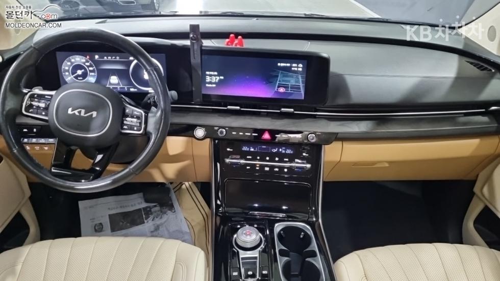 Kia Carnival — miniaturë 7