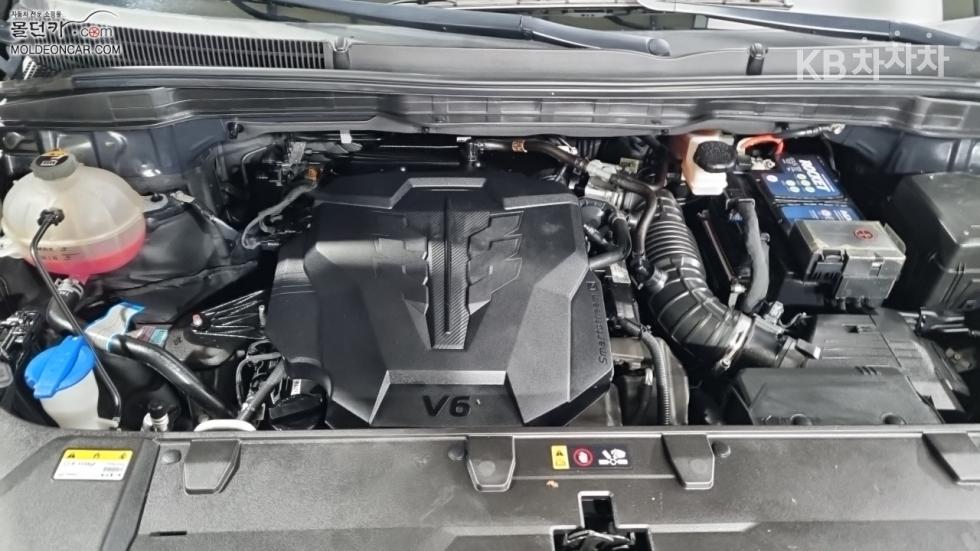 Kia Carnival — miniaturë 8