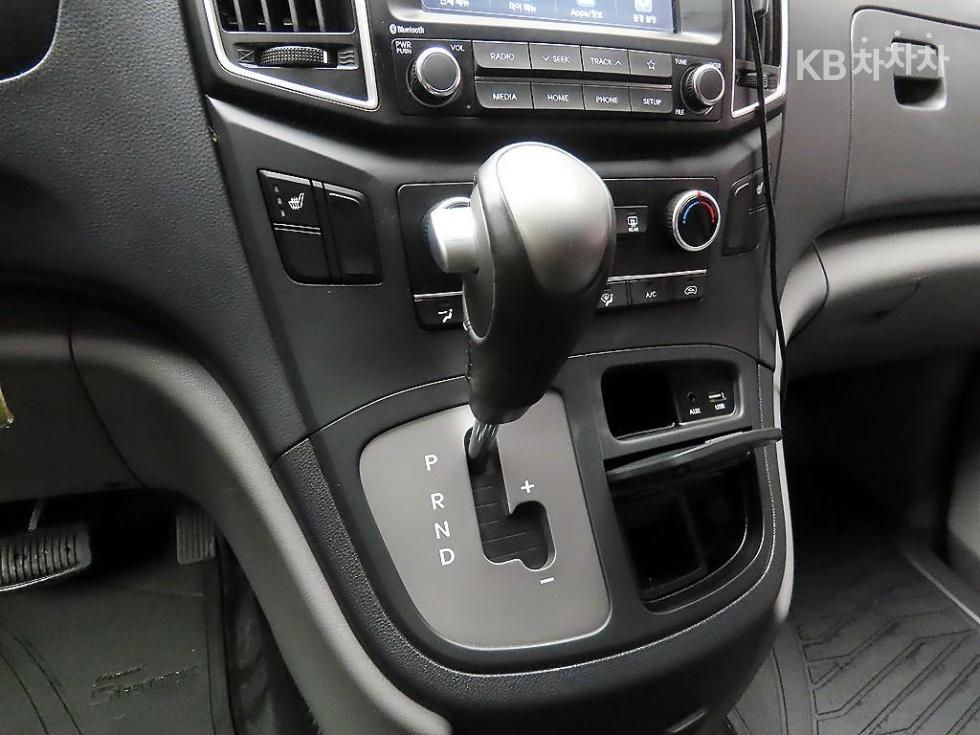 Hyundai Starex — miniaturë 10
