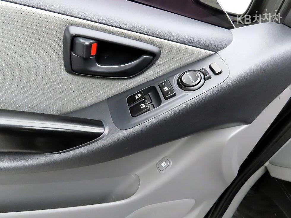 Hyundai Starex — miniaturë 11