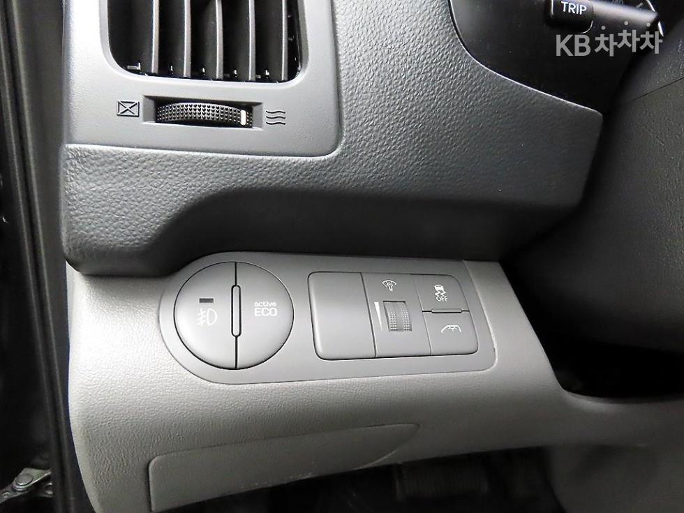 Hyundai Starex — miniaturë 12
