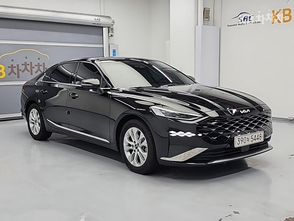 Kia K8 — miniaturë 4