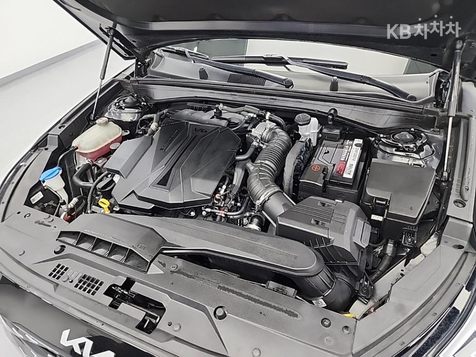 Kia K8 — miniaturë 5