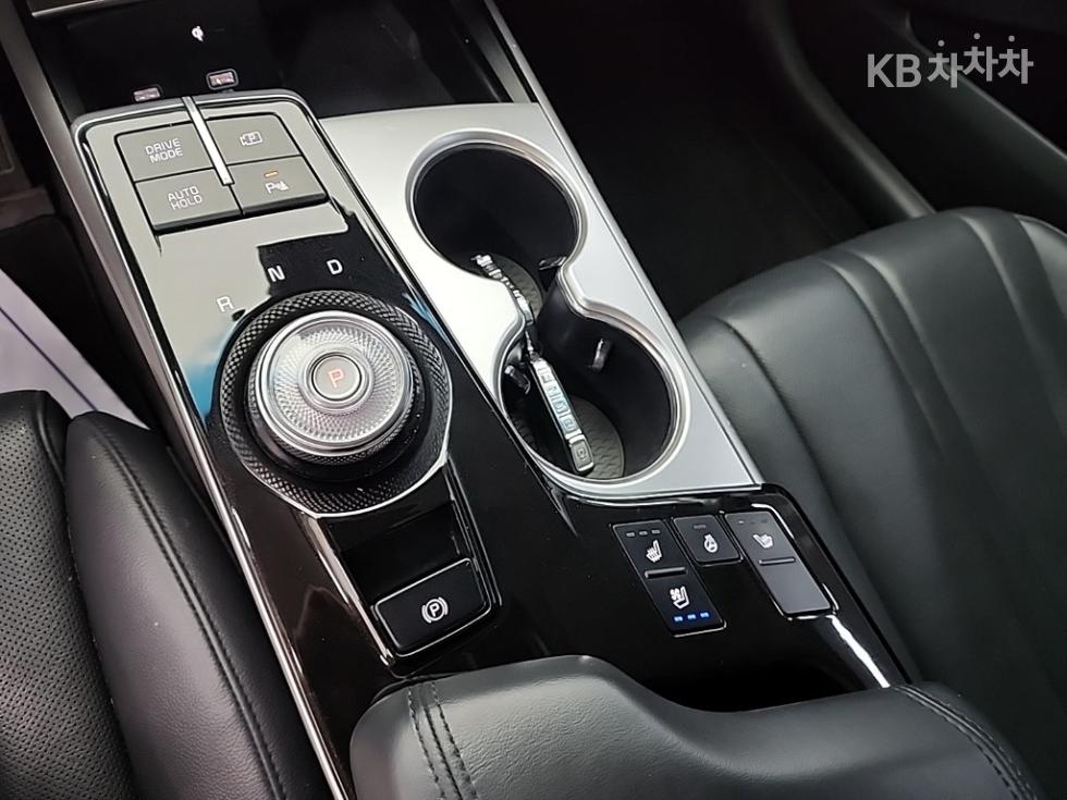 Kia K8 — miniaturë 8