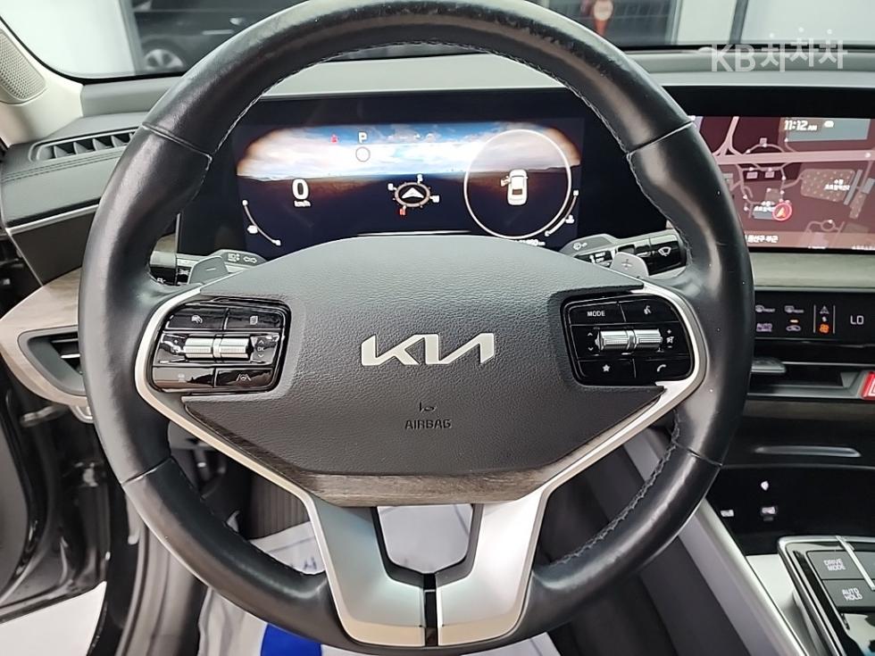 Kia K8 — miniaturë 9