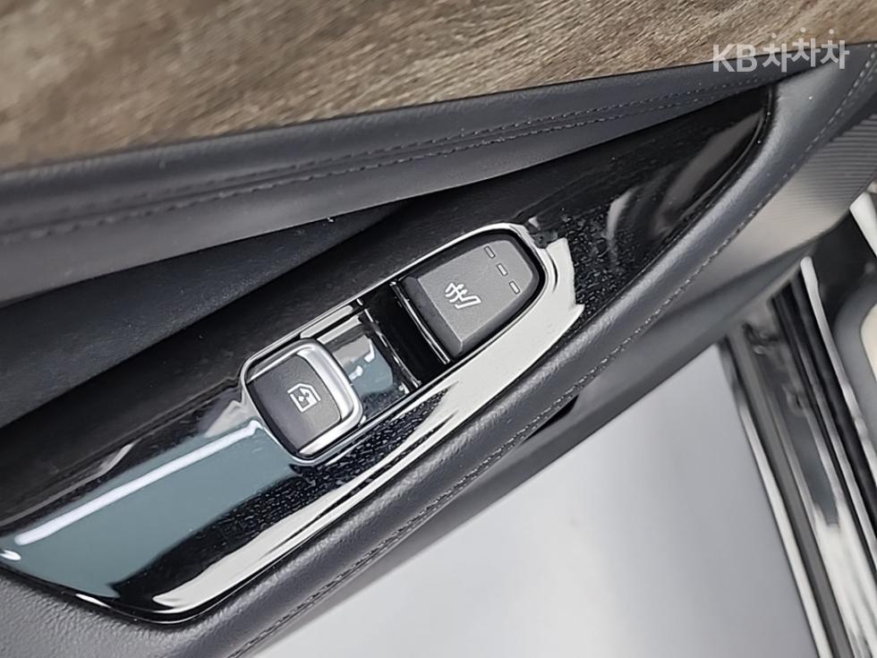 Kia K8 — miniaturë 13