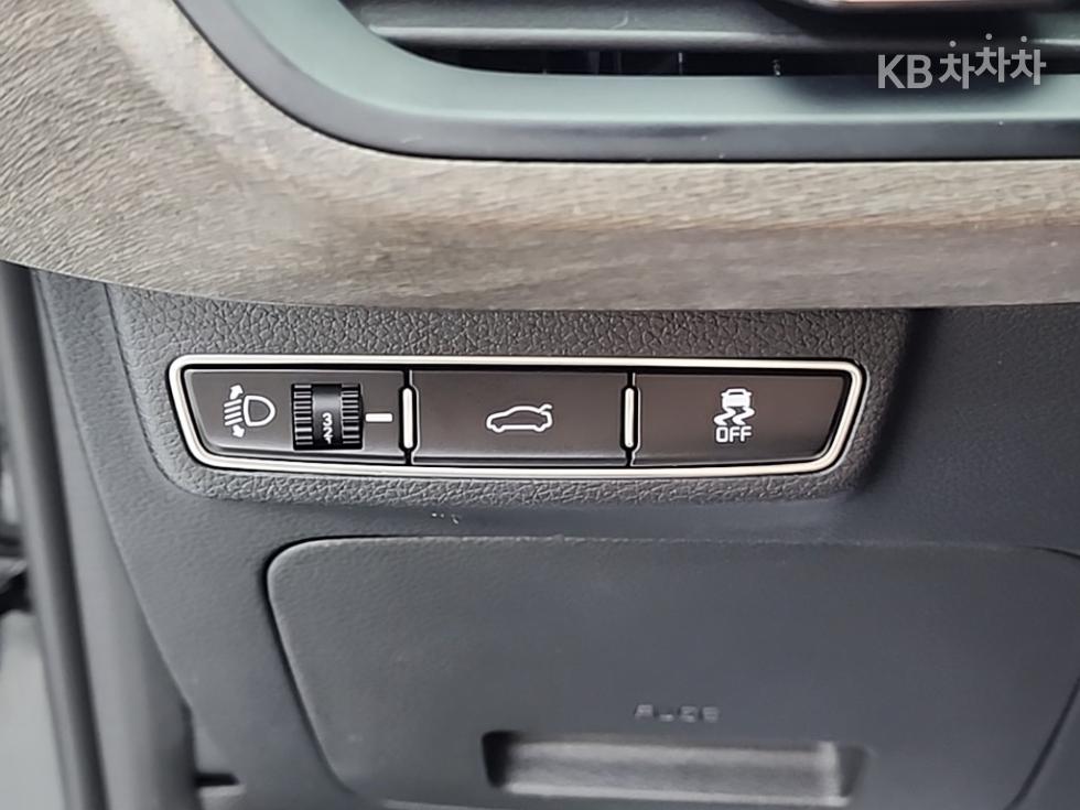 Kia K8 — miniaturë 18
