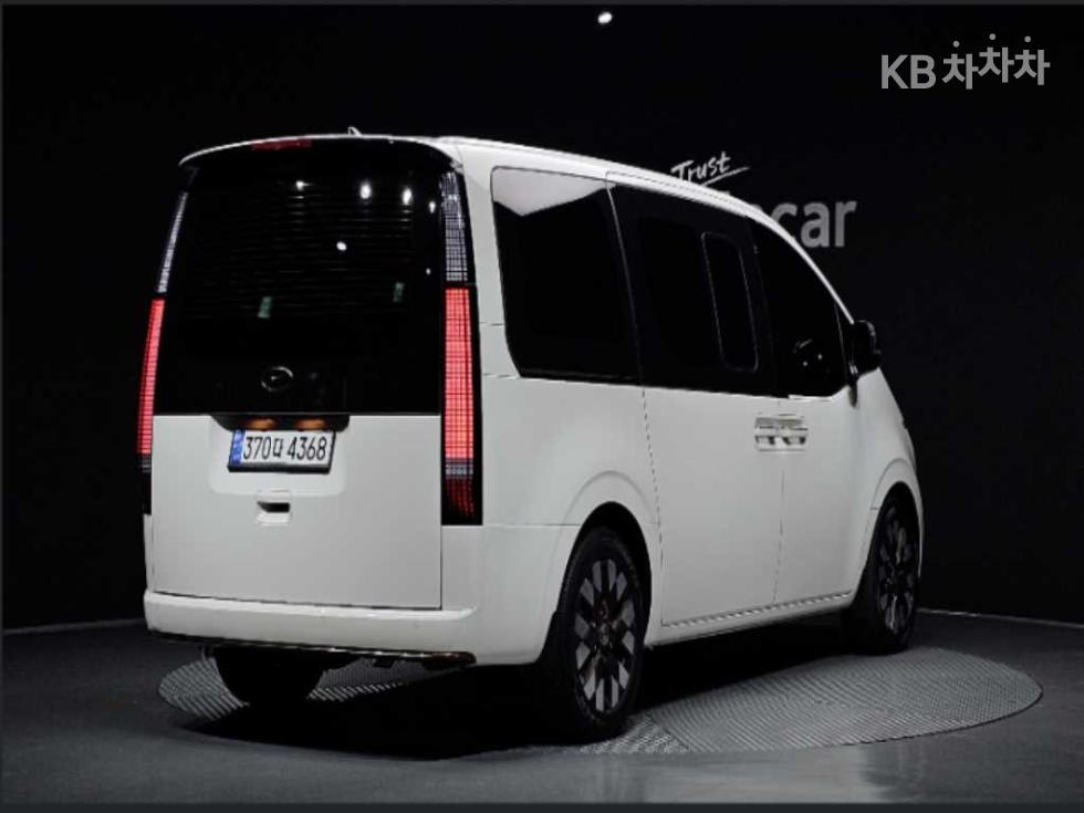 Hyundai Staria — miniaturë 2