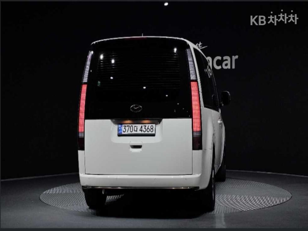 Hyundai Staria — miniaturë 4