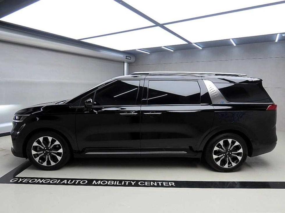 Kia Carnival — miniaturë 4