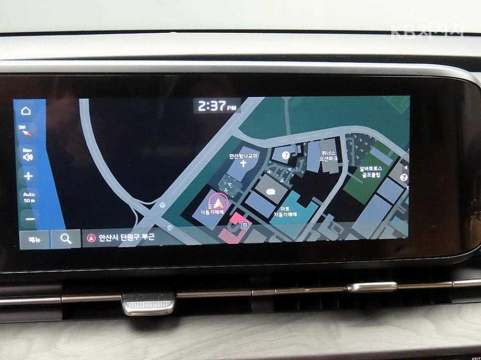 Kia Carnival — miniaturë 13