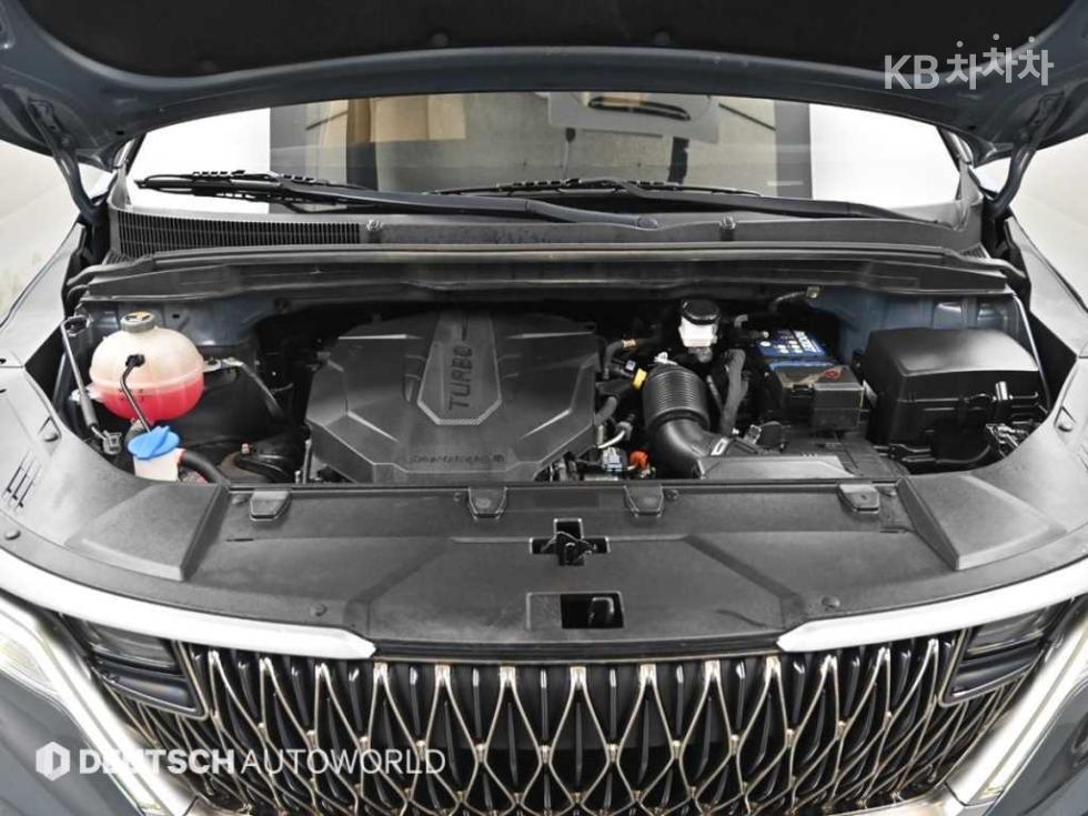 Kia Carnival — miniaturë 6