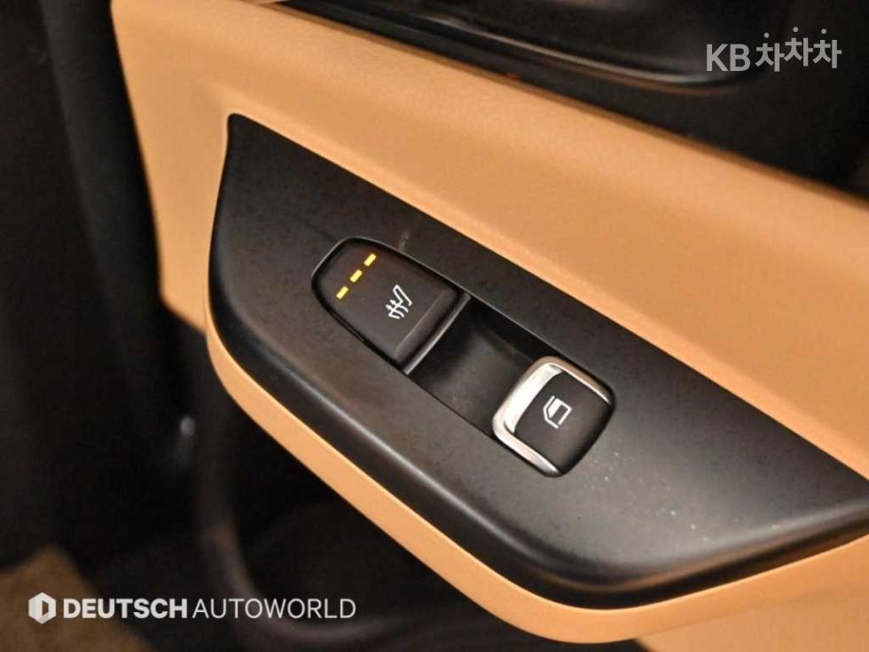 Kia Carnival — miniaturë 16
