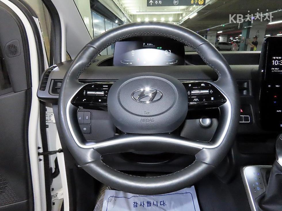 Hyundai Staria — miniaturë 8
