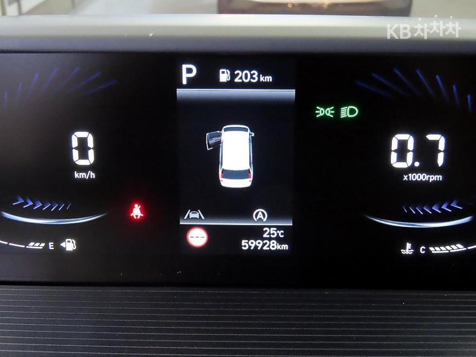 Hyundai Staria — miniaturë 9