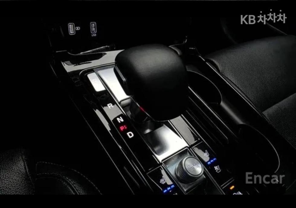 Kia K7 — miniaturë 9