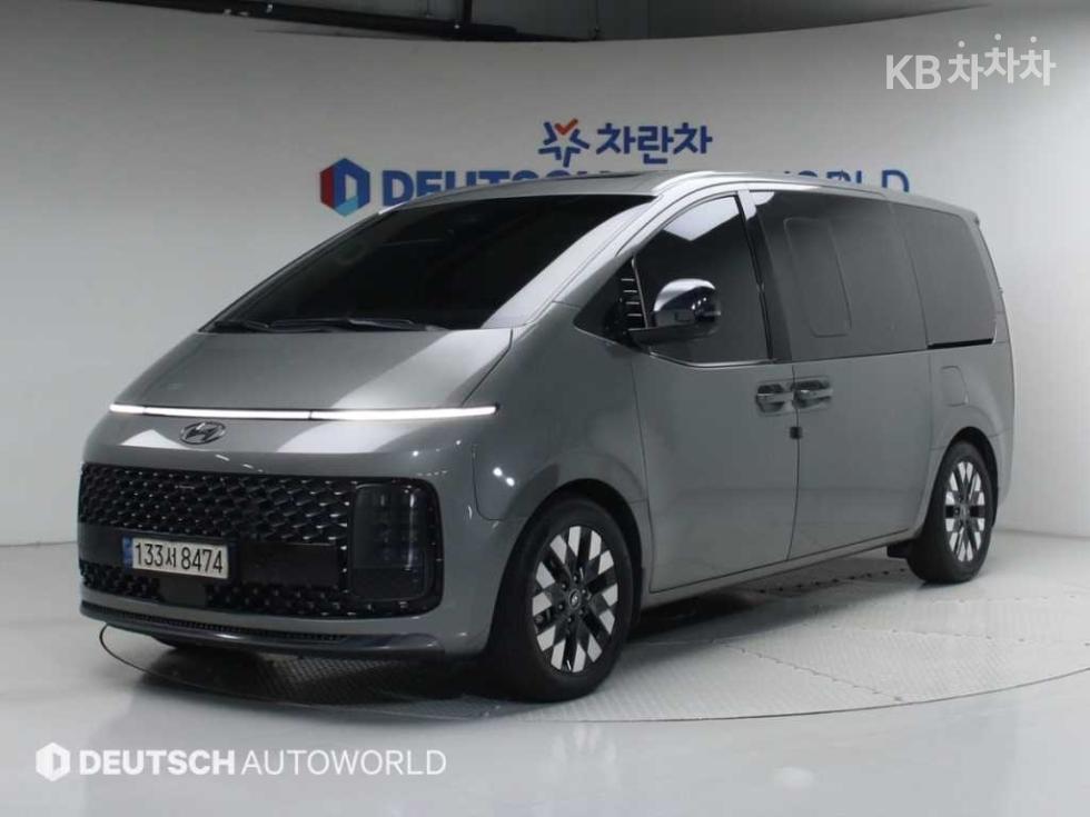 Hyundai Staria