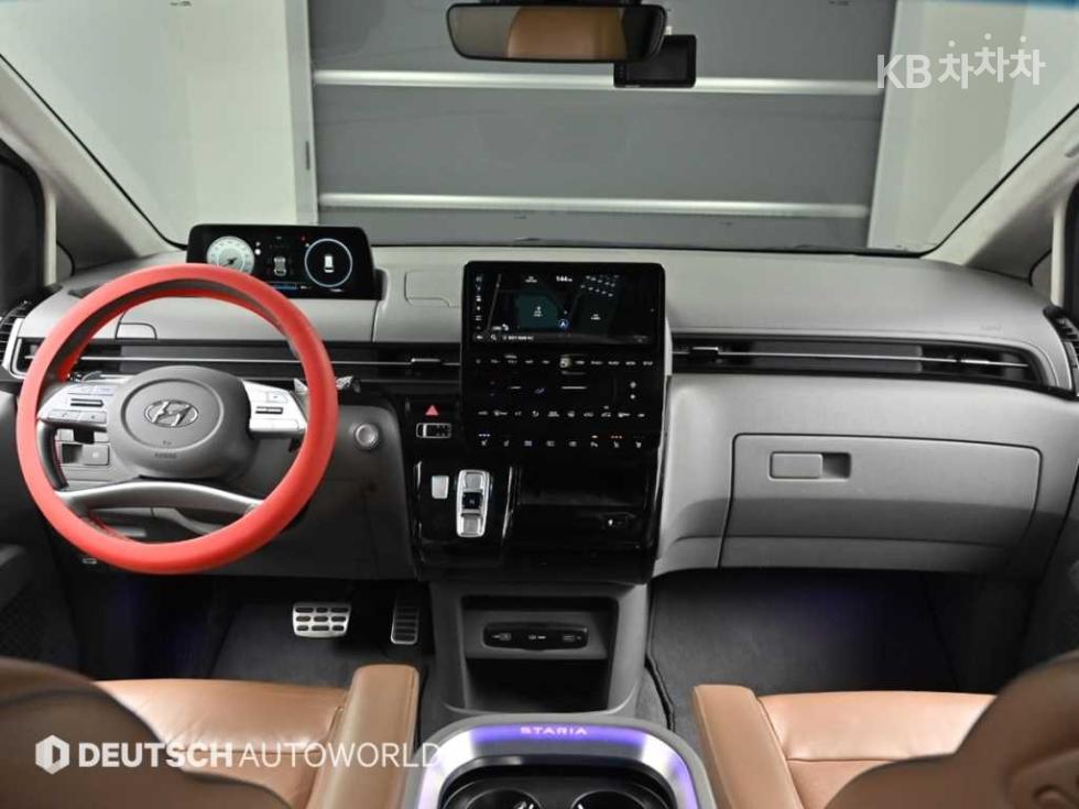 Hyundai Staria — miniaturë 7
