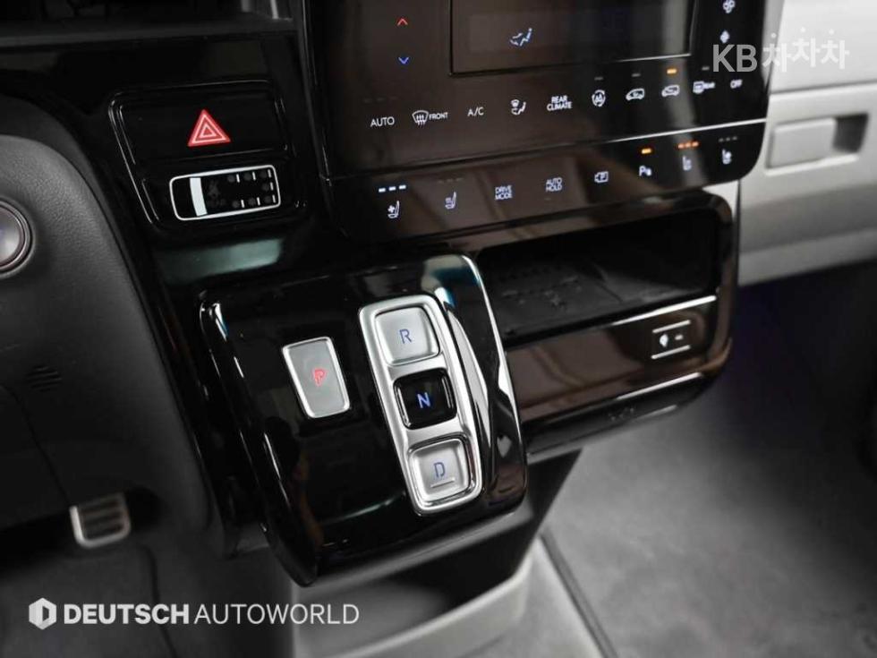 Hyundai Staria — miniaturë 9