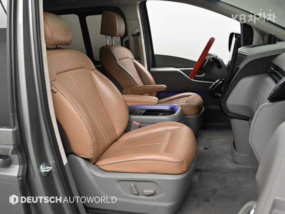Hyundai Staria — miniaturë 10