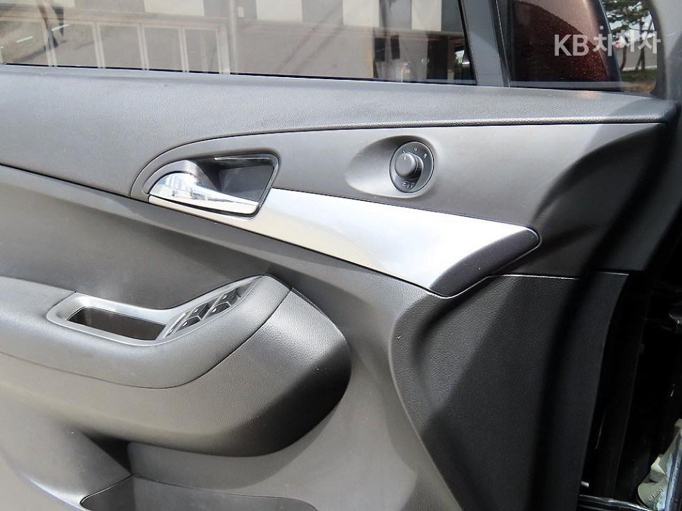 Chevrolet Orlando — miniaturë 12