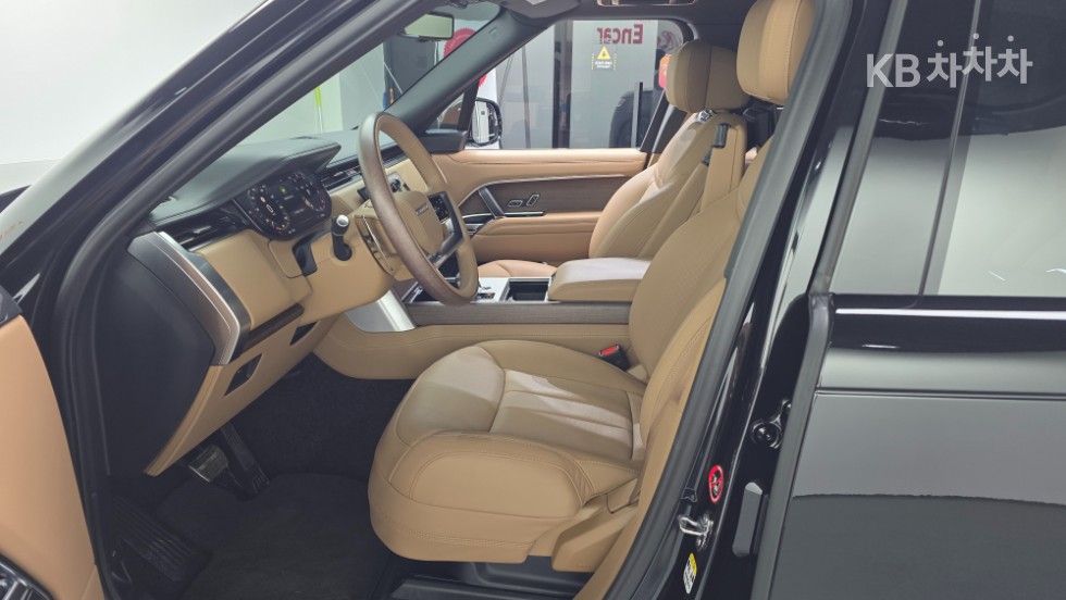 Land Rover Range Rover — miniaturë 3