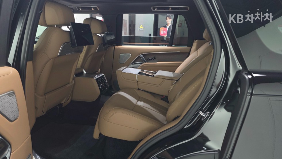 Land Rover Range Rover — miniaturë 4